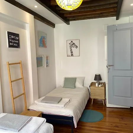 Charming Family In Graca Apartman *