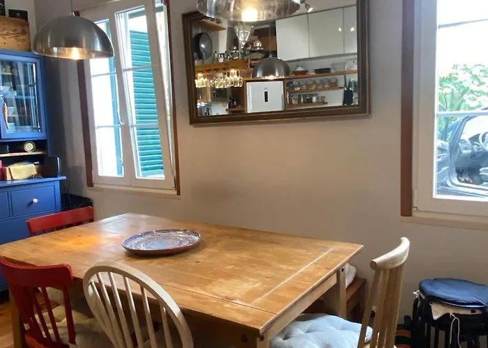 Charming Family In Graca Lissabon