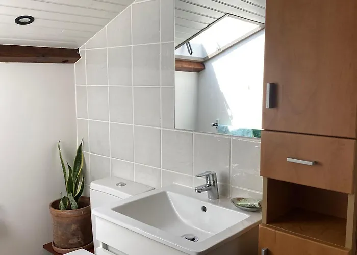 Charming Family In Graca