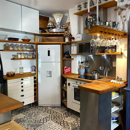 Charming Family In Graça *