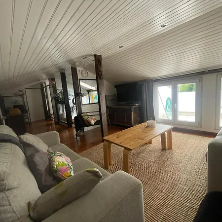 Charming Family In Graça Appartement